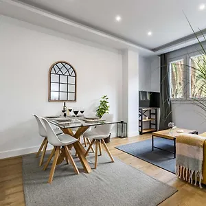 Premium Soho Apartment